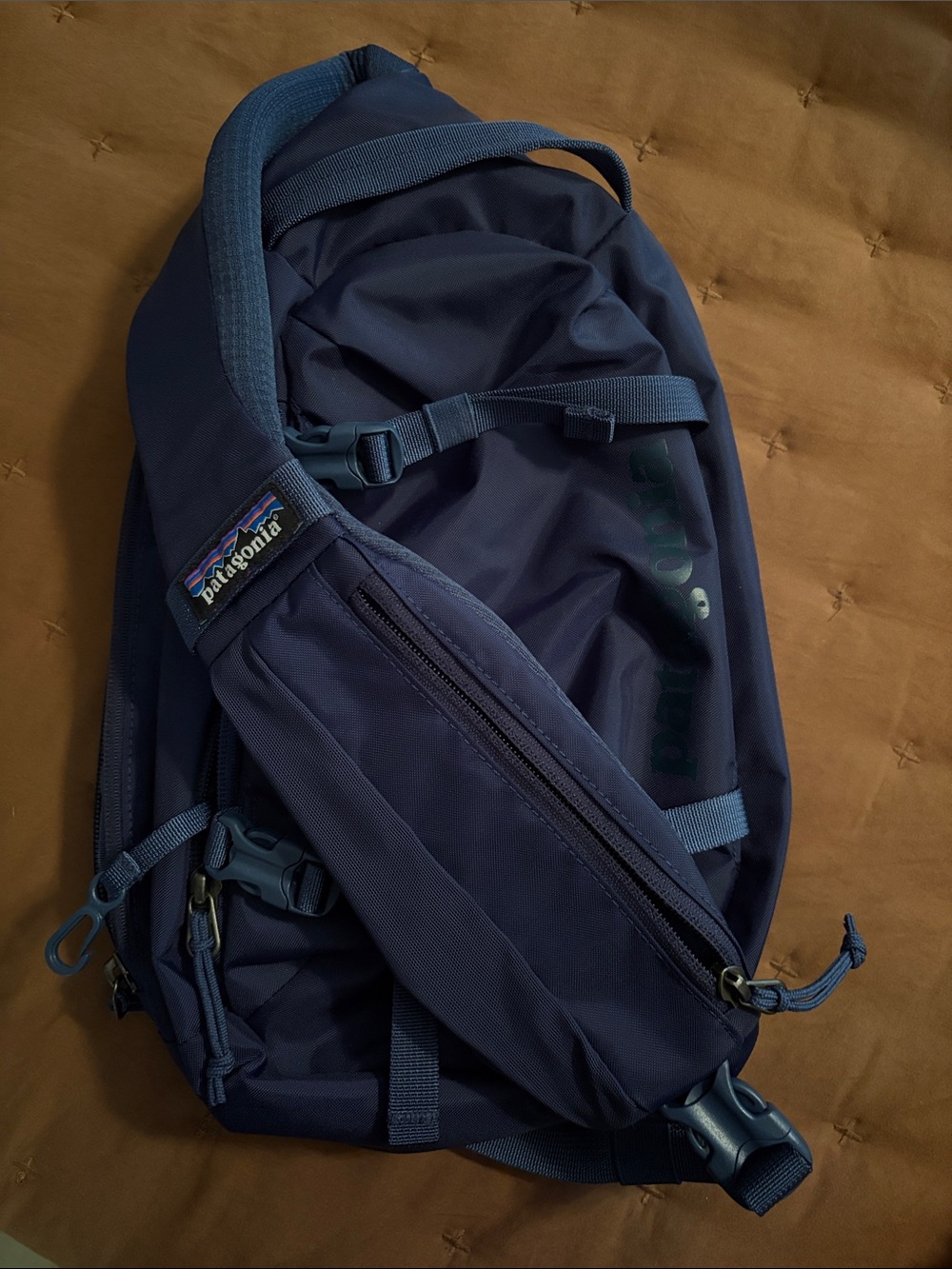 Patagonia Dark Navy Sling Pack
